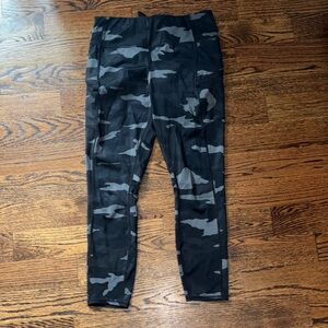 Athleta Black and Gray Camo Leggings